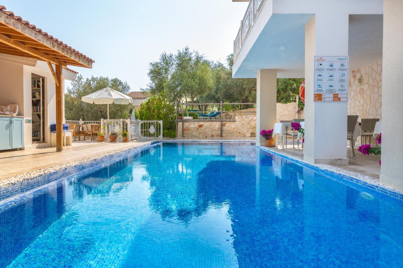 Oasis Hotel (Adults Only) คัลคัน ภายนอก รูปภาพ